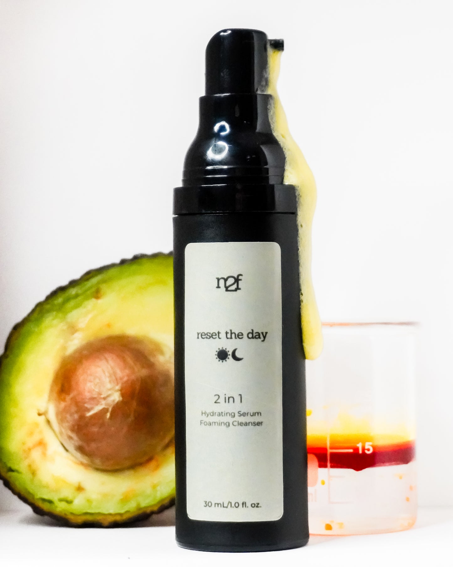reset the day - 2 in 1 hydrating serum foaming cleanser