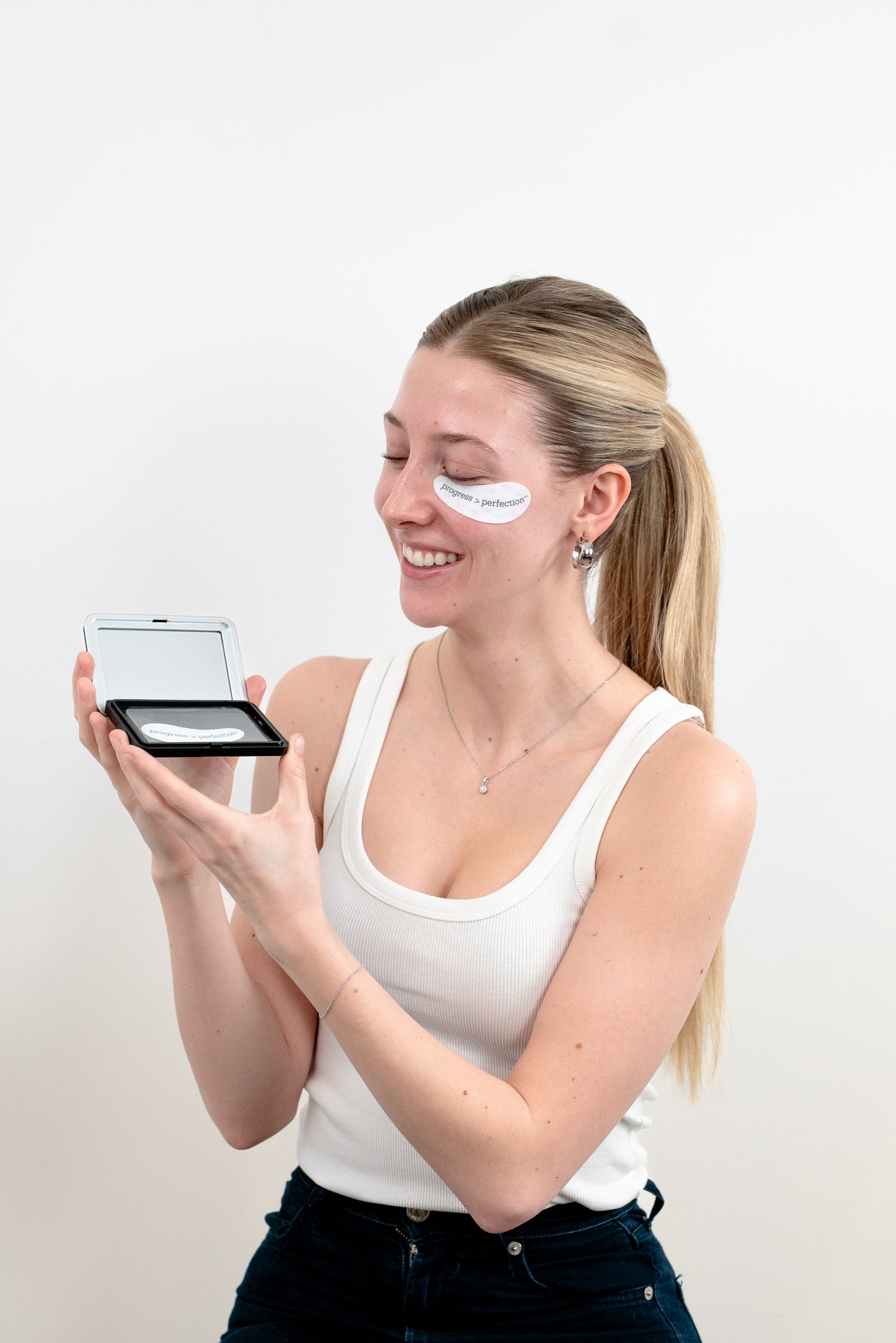 progress>perfection™ - reusable silicone eye patches